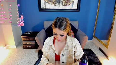 Snapshot of miacarperrlux chatting on February 2025 01:11:01 AM MiaCarper online show from February 2025 01:11:01 AM