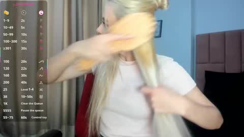 MiaCarper online show from February 2026 08:43:01 PM