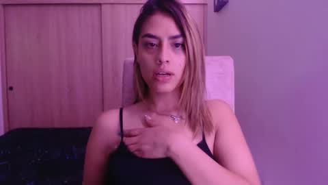 Miia  online show from March 2026 03:45:02 AM