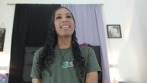 MiaCoock online show from November 2025 12:26:01 PM