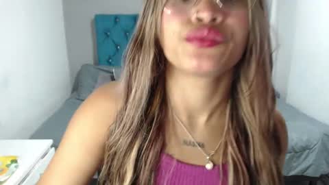 miacumgirl online show from March 2026 12:20:01 PM