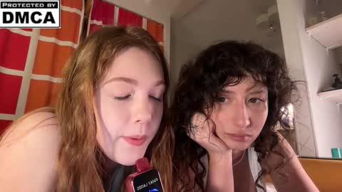 Mia online show from March 2026 09:22:02 PM