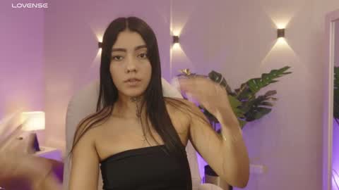 Snapshot of miagomez1 chatting on November 2025 02:07:02 PM Mia Gomez online show from November 2025 02:07:02 PM