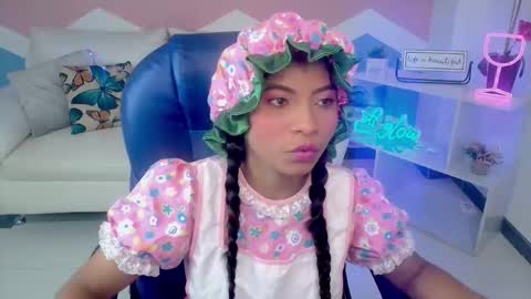 miagreys1 online show from October 2025 11:44:01 AM