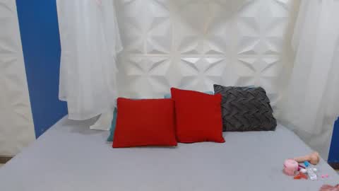 miagreys1 online show from November 2025 11:32:01 AM