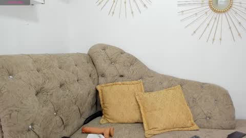 Miah Collins online show from February 2025 05:04:01 PM