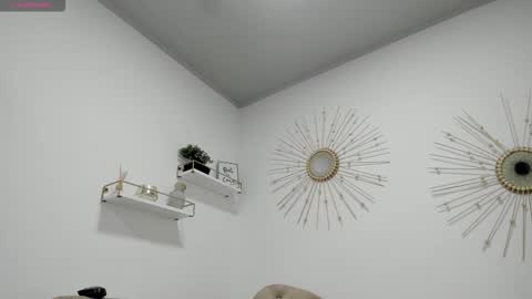 Miah Collins online show from October 2025 11:18:02 AM