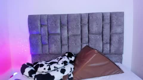 miah new independent model acount online show from November 2025 02:21:01 AM