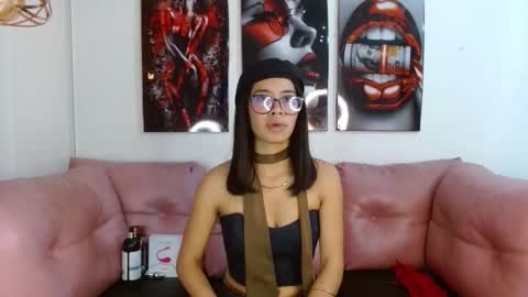 Snapshot of miahotcs chatting on December 2025 02:47:01 PM miahotcs online show from December 2025 02:47:01 PM