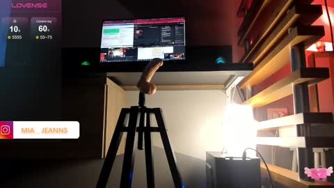 Snapshot of miajeans chatting on January 2025 10:11:02 PM Mia online show from January 2025 10:11:02 PM