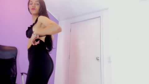 Snapshot of miajhonsonx chatting on November 2025 03:30:02 PM miajhonsonx online show from November 2025 03:30:02 PM