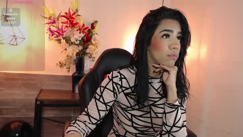 Mia online show from March 2026 12:05:01 PM