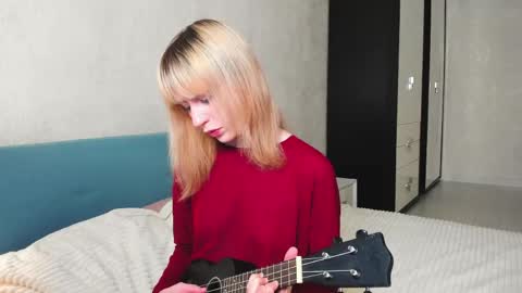 miakimiko online show from April 2026 08:54:01 AM