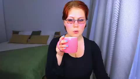 mialacrice online show from June 2026 07:36:01 PM