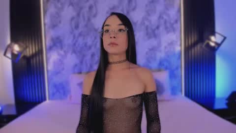 Mia Larouse online show from March 2026 08:46:01 PM