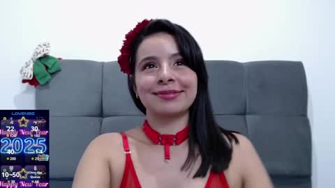 Snapshot of miamackleyn_ chatting on February 2025 01:44:01 PM MIA online show from February 2025 01:44:01 PM