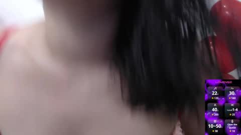 Snapshot of miamackleyn_ chatting on February 2025 01:06:01 PM MIA online show from February 2025 01:06:01 PM