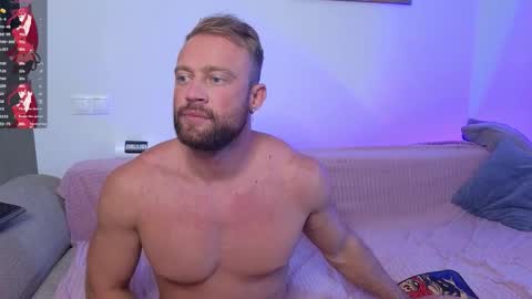 Snapshot of miamax88 chatting on September 2025 05:32:01 AM BestMarriedCouple online show from September 2025 05:32:01 AM