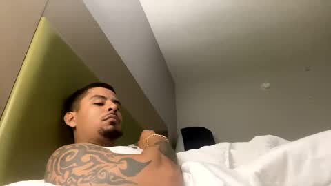 miamiclos1 online show from December 2024 07:40:02 PM