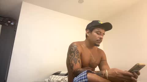 miamiclos1 online show from October 2025 04:44:02 AM