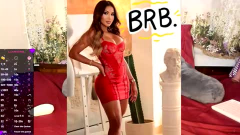 Snapshot of miaparker2_0 chatting on December 2025 12:53:01 AM Mia online show from December 2025 12:53:01 AM