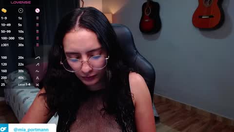 MIAPORTMANN online show from December 2024 11:46:01 PM