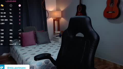 MIAPORTMANN online show from December 2024 03:22:02 PM