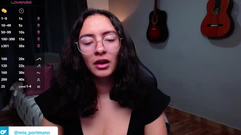 MIAPORTMANN online show from December 2024 09:28:02 AM