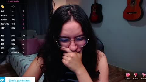 MIAPORTMANN online show from January 2025 12:09:02 PM