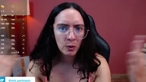 MIAPORTMANN online show from January 2025 01:41:01 PM