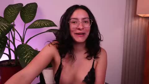 Snapshot of miaportman chatting on June 2026 10:07:01 AM MIAPORTMANN online show from June 2026 10:07:01 AM