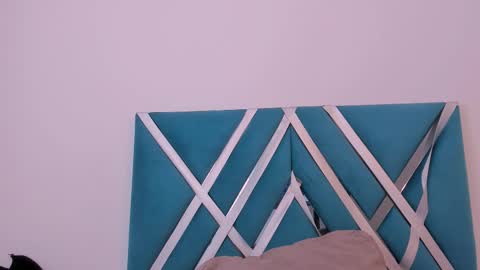 Mia Quevedo online show from March 2026 03:37:02 PM