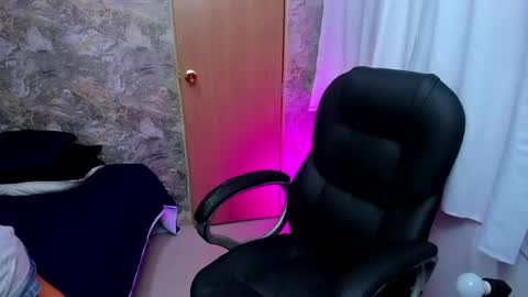 Snapshot of miarivers_1 chatting on June 2026 05:09:02 AM miarivers_1 online show from June 2026 05:09:02 AM