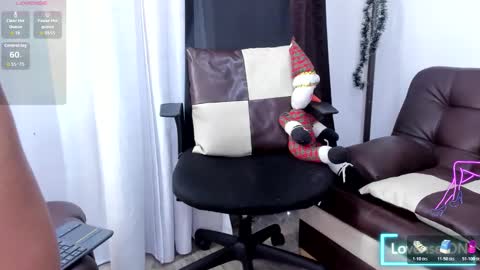 Snapshot of miarobertsmilf chatting on November 2025 10:12:01 PM Mia Milf online show from November 2025 10:12:01 PM