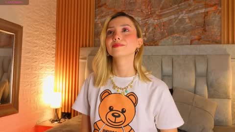 Snapshot of miaroldan chatting on November 2025 05:55:02 PM miaroldan online show from November 2025 05:55:02 PM