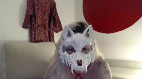 Mia online show from October 2025 06:11:02 AM