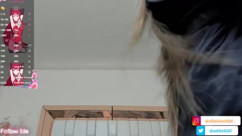 Mia Villalobos online show from February 2025 03:36:02 PM