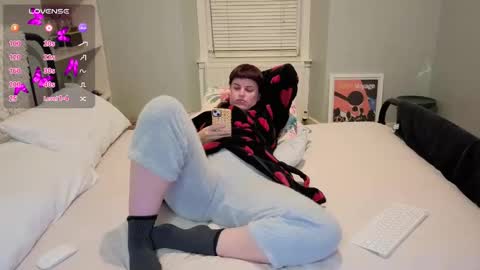 Snapshot of miawallace__ chatting on November 2025 11:18:01 PM Mia online show from November 2025 11:18:01 PM