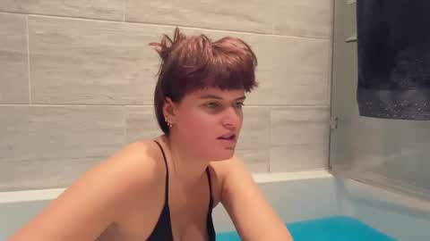 Snapshot of miawallace__ chatting on December 2025 03:49:02 PM Mia online show from December 2025 03:49:02 PM