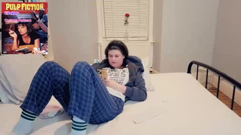 Mia  online show from April 2026 09:39:33 PM