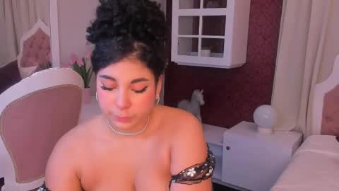 Mia online show from March 2025 03:23:02 AM