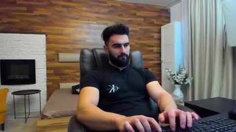 Snapshot of micahlane chatting on November 2025 06:05:02 AM MicahLane online show from November 2025 06:05:02 AM