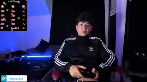 Snapshot of michael_kendall0 chatting on December 2024 12:11:01 AM michael independent model online show from December 2024 12:11:01 AM