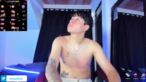 Snapshot of michael_kendall0 chatting on January 2025 03:18:02 AM michael independent model online show from January 2025 03:18:02 AM