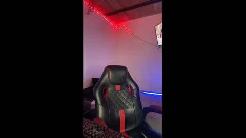 Snapshot of michael_kendall0 chatting on February 2025 09:59:01 PM michael independent model online show from February 2025 09:59:01 PM