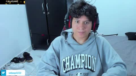 Snapshot of michael_kendall0 chatting on March 2025 12:43:01 AM michael independent model online show from March 2025 12:43:01 AM