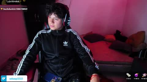 Snapshot of michael_kendall0 chatting on March 2025 01:50:02 AM michael independent model online show from March 2025 01:50:02 AM