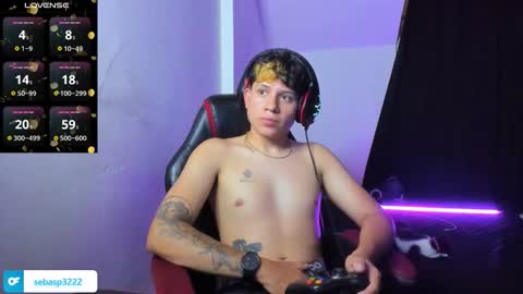 Snapshot of michael_kendall0 chatting on October 2025 02:06:01 AM michael independent model online show from October 2025 02:06:01 AM