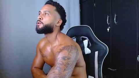 Snapshot of michael_maximo chatting on February 2026 02:04:01 AM maximo online show from February 2026 02:04:01 AM