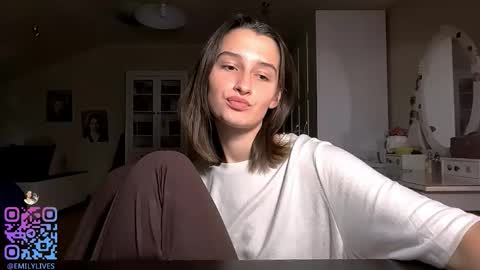 Snapshot of michael_pors chatting on November 2025 02:30:01 PM Emily online show from November 2025 02:30:01 PM